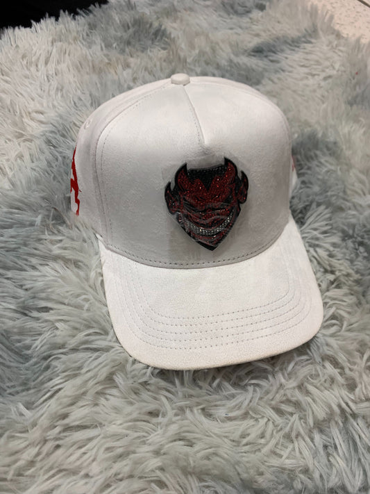 Chuki hats Diablo white