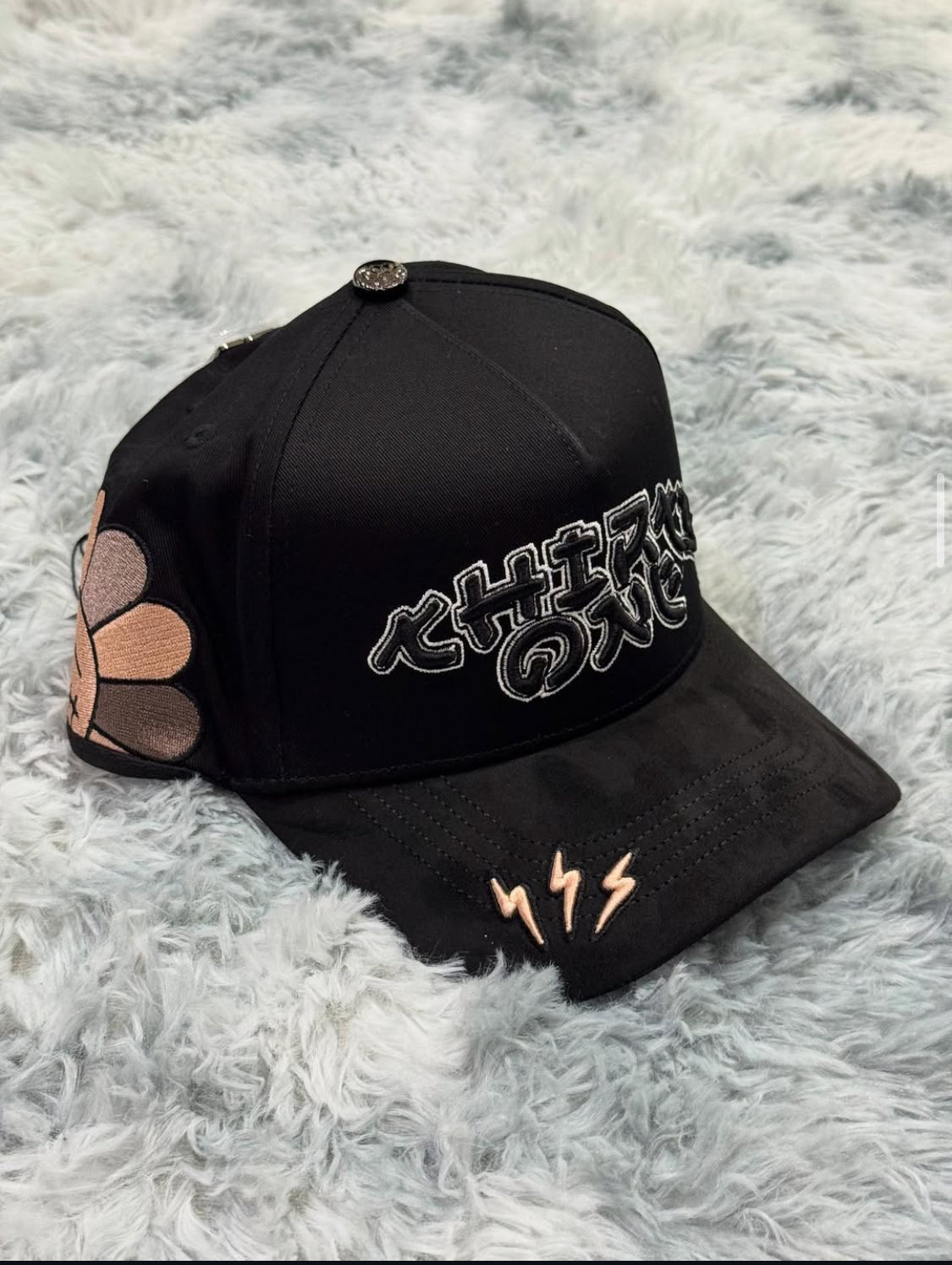 thirty one hats Murakami