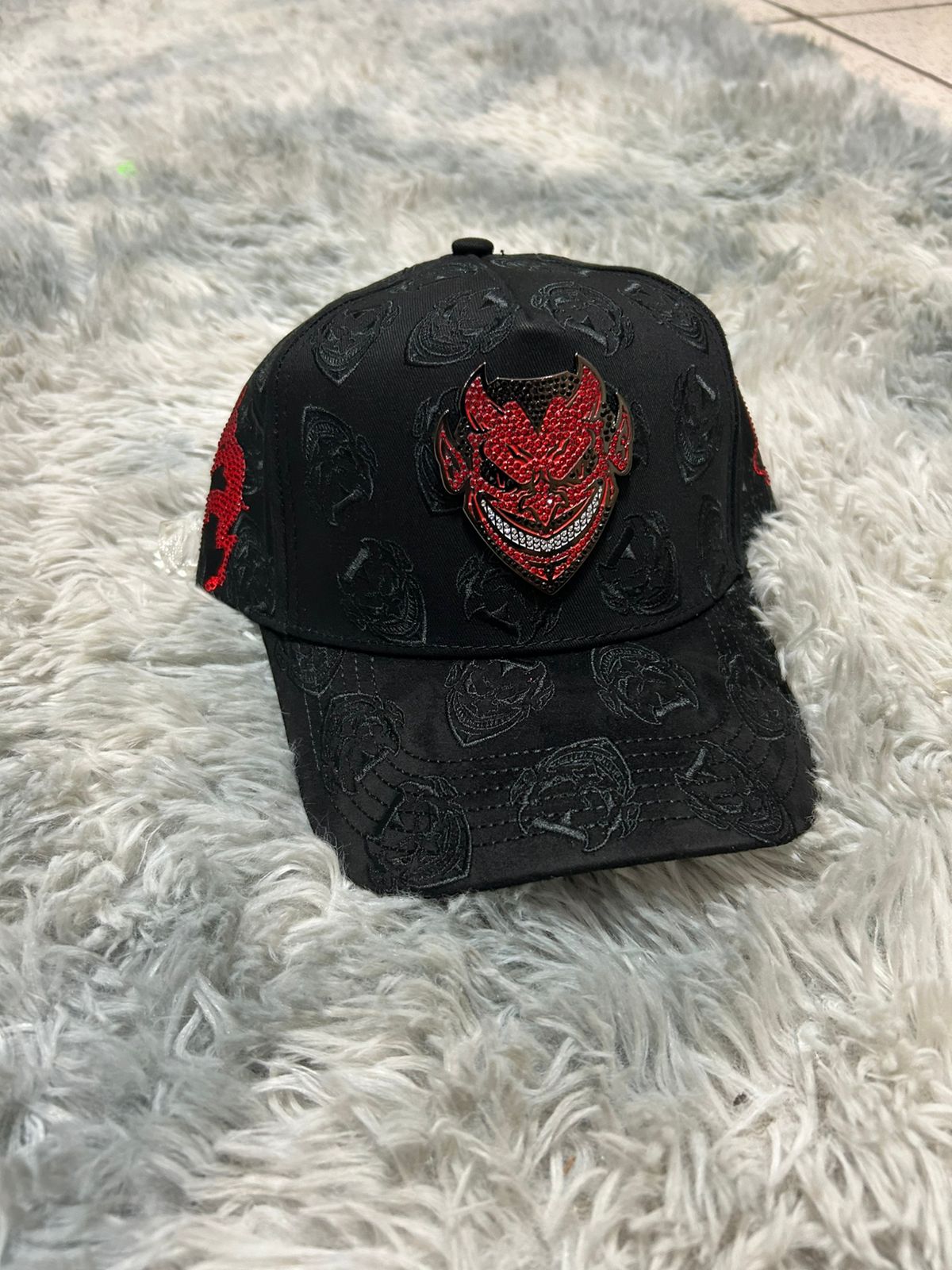 Chuki Hats V2 Black